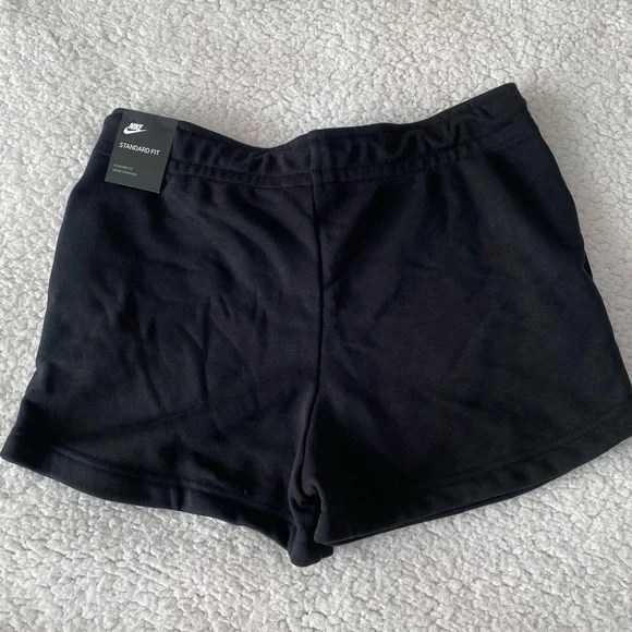 NWT Nike shorts - Picture 2 of 3